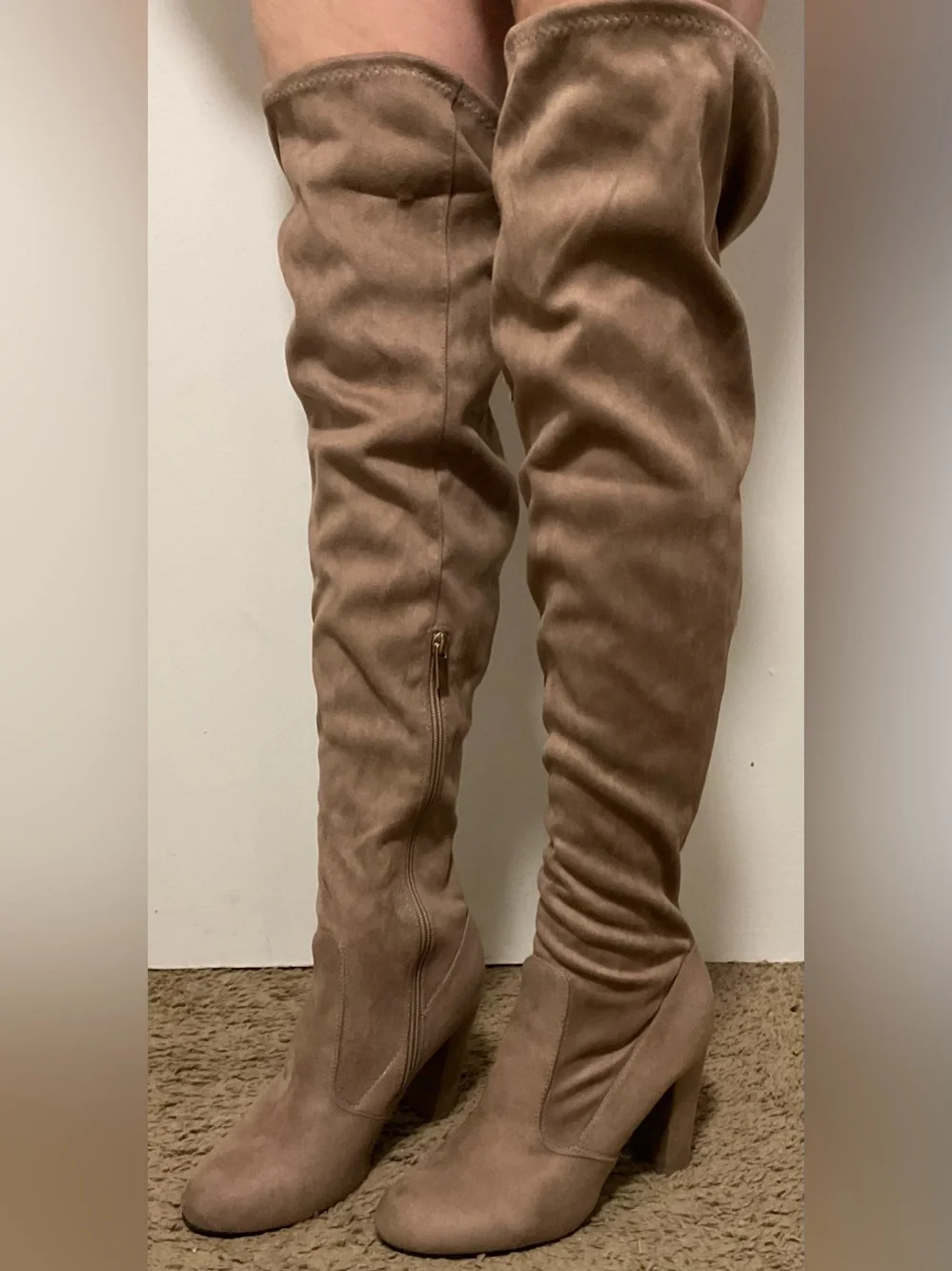 Fashion Nova “Suede” Thigh Hi Boots Taupe size 8